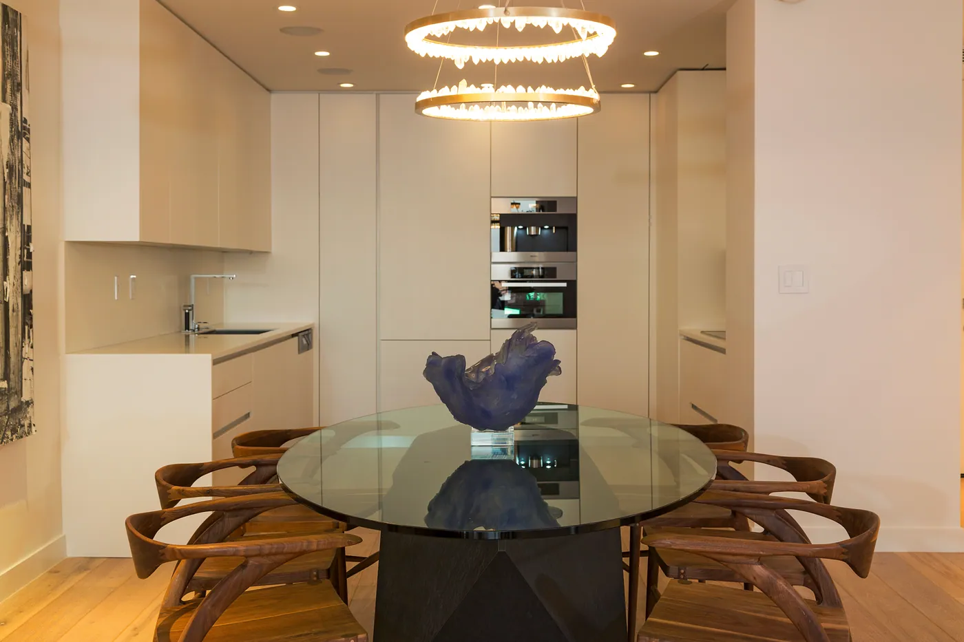 Kitchen and breakfast table