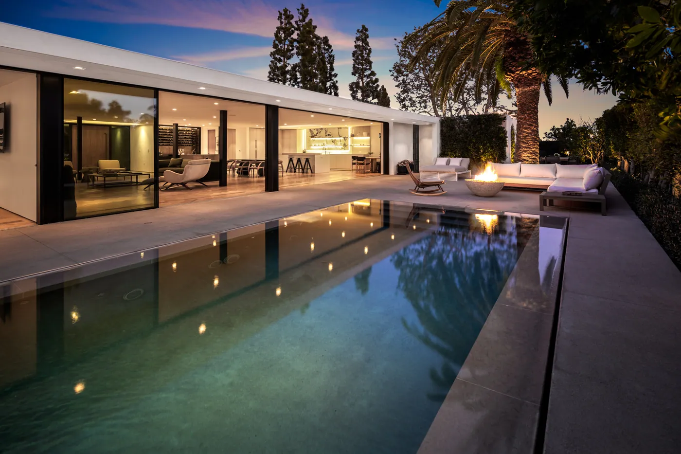 Tower Grove, Beverly Hills: pool and house at dusk